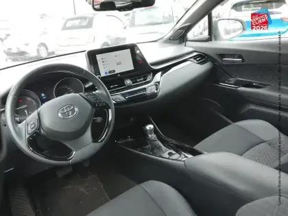 Photo 14 Toyota C-HR  1.8 Hybride 122ch Design Ultimate E-CVT