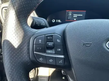 Photo 12 Ford Kuga  2.5 Duratec 180ch Hybrid FlexiFuel ST-Line X Powershift