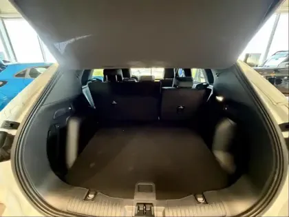 Photo 12 Ford Kuga  2.5 Duratec 180ch Hybrid FlexiFuel ST-Line X Powershift