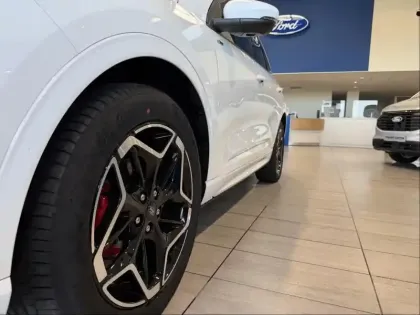 Photo 8 Ford Kuga  2.5 Duratec 180ch Hybrid FlexiFuel ST-Line X Powershift