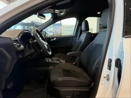 Photo 9 Ford Kuga  2.5 Duratec 180ch Hybrid FlexiFuel ST-Line X Powershift