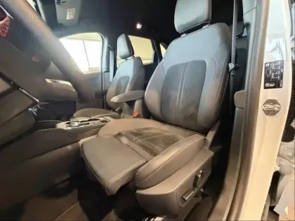 Photo 14 Ford Kuga  2.5 Duratec 180ch Hybrid FlexiFuel ST-Line X Powershift