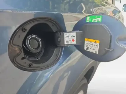 Photo 9 Ford Kuga  1.5 Flexifuel-E85 150ch Stop&Start Titanium 4x2 Euro6.2