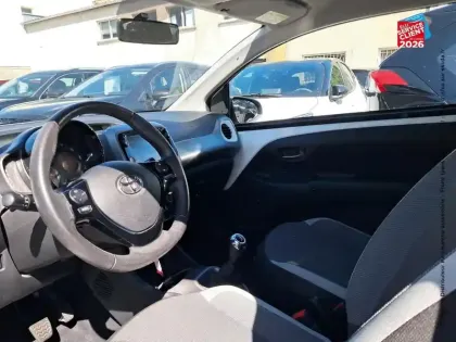 Photo 14 Toyota Aygo  1.0 VVT-i 72ch x-play 3p MY20