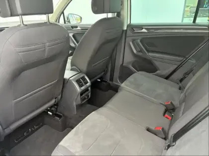 Photo 7 Volkswagen Tiguan  2.0 TDI 150ch Elegance DSG7