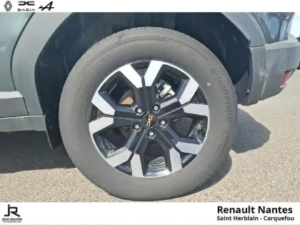 Photo 8 Dacia Duster  1.6 hybrid 140ch Extreme