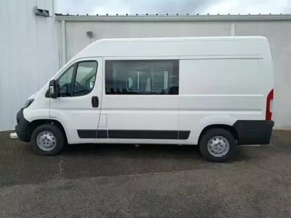 Photo 25 Peugeot Boxer Fourgon Fg 333 L1H1 2.2 BlueHDi S&S 140ch Asphalt