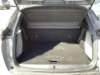 Photo 5 Peugeot 2008  Hybrid 145 ch e-DCS6