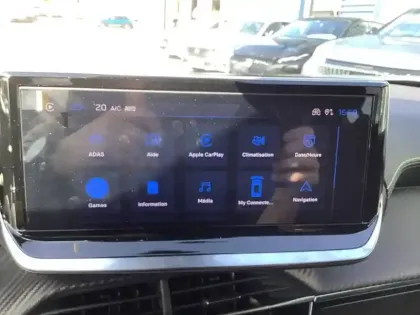 Photo 24 Peugeot 2008  Hybrid 145 ch e-DCS6