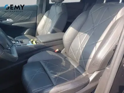 Photo 8 DS DS 7 DS7 Crossback Hybride E-Tense 300 EAT8 4x4