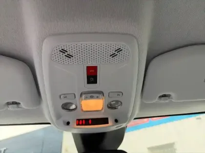 Photo 18 Peugeot 208  PureTech 100 S&S BVM6