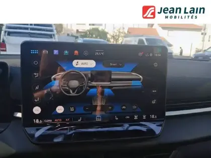 Photo 13 Volkswagen T-roc  1.5 eTSI EVO2 Hybrid 150 ch DSG7