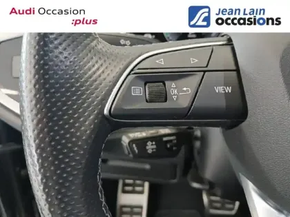 Photo 12 Audi Q3  45 TFSIe 245 ch S tronic 6