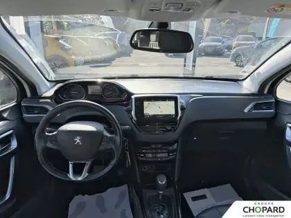 Photo 7 Peugeot 2008  1.2 PureTech 110ch S&S EAT6