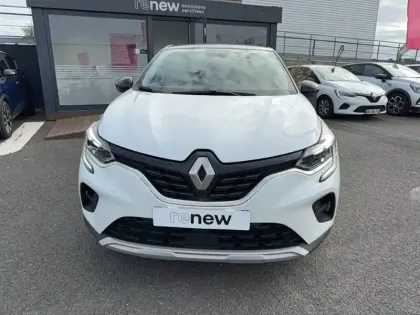 Photo 11 Renault Captur  E-Tech full hybrid 145
