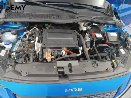 Photo 11 Peugeot 208  Electrique 50 kWh 136ch