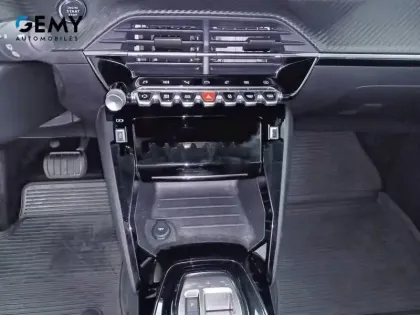 Photo 13 Peugeot 208  Electrique 50 kWh 136ch