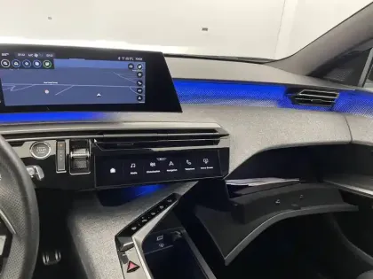 Photo 28 Peugeot 3008  Electrique 210 ch 73 kWh