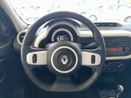 Photo 6 Renault Twingo  III E-Tech