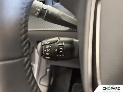 Photo 13 Peugeot 208  Electrique 50 kWh 136ch