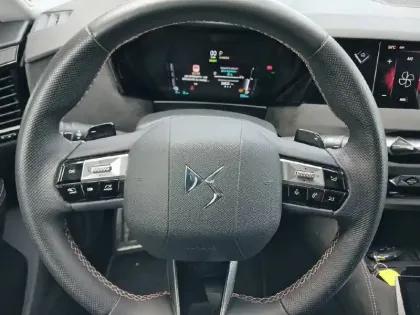Photo 8 DS DS 4  Hybride E-Tense 225 EAT8