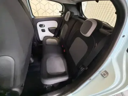 Photo 14 Renault Twingo  III E-Tech