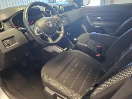 Photo 27 Dacia Duster  Blue dCi 115 4x2