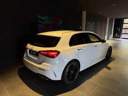 Photo 8 Mercedes Classe A  200 d