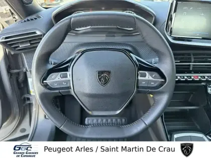 Photo 12 Peugeot 2008  PureTech 100 S&S BVM6