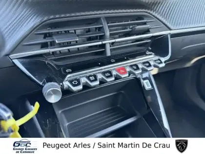 Photo 14 Peugeot 2008  PureTech 100 S&S BVM6