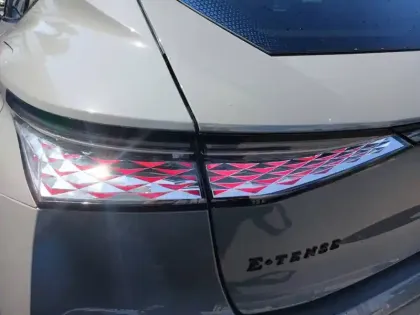 Photo 16 DS DS 4  Hybride E-Tense 225 EAT8