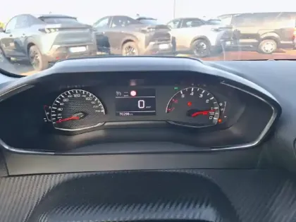 Photo 9 Peugeot 208  PureTech 100 S&S BVM6