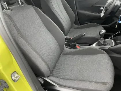 Photo 27 Peugeot 208  100 S&S BVM6