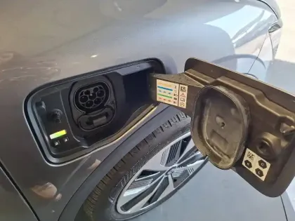 Photo 25 Renault Megane  E-Tech EV60 130ch optimum charge