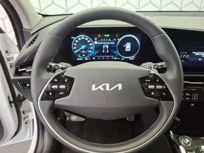 Photo 36 Kia Niro  1.6 GDi 129 ch HEV DCT6