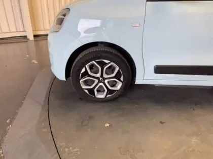 Photo 16 Renault Twingo  III E-Tech