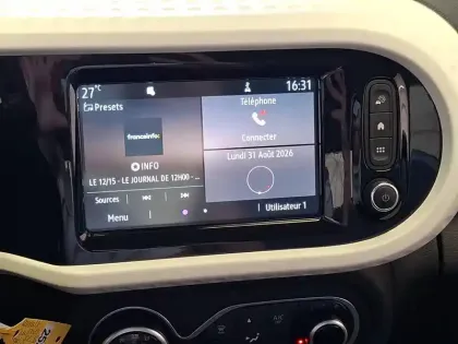 Photo 34 Renault Twingo  III E-Tech