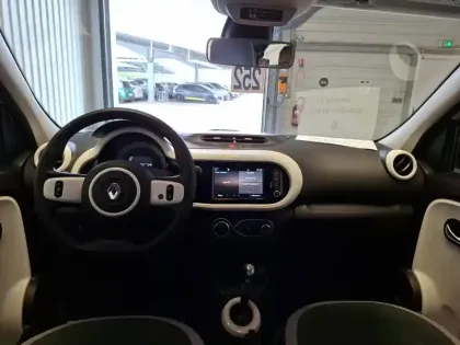 Photo 10 Renault Twingo  III E-Tech