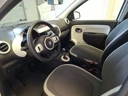 Photo 9 Renault Twingo  III E-Tech