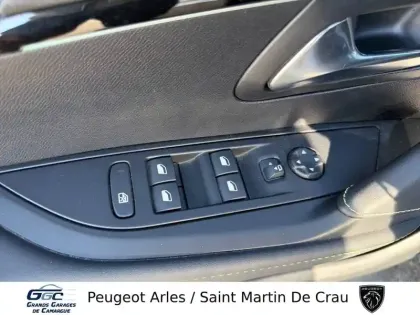 Photo 11 Peugeot 208  PureTech 100 S&S BVM6