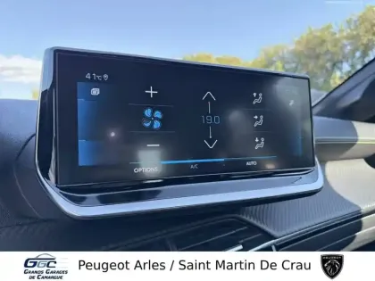 Photo 16 Peugeot 208  PureTech 100 S&S BVM6