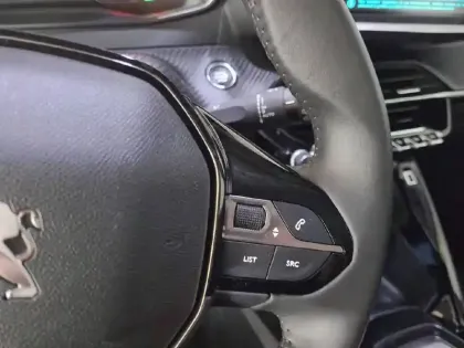 Photo 30 Peugeot 208  Electrique 50 kWh 136ch