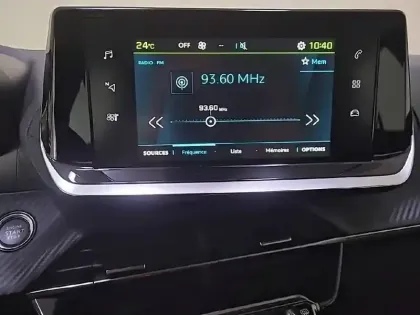 Photo 18 Peugeot 208  Electrique 50 kWh 136ch