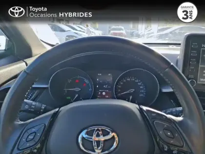 Photo 12 Toyota C-HR  1.8 Hybride 122ch Dynamic Ultimate E-CVT