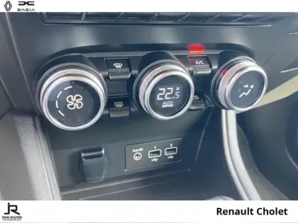Photo 14 Renault Captur  1.6 E-Tech hybride 145ch Business -21
