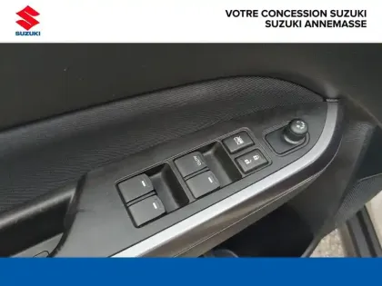Photo 8 Suzuki Vitara  1.4 Boosterjet Hybrid 129ch Privilège Allgrip
