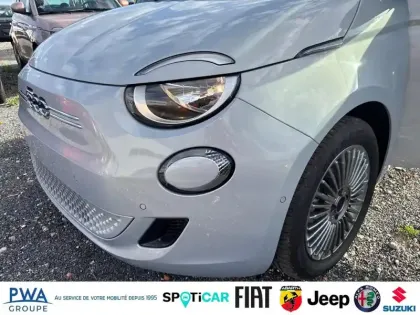 Photo 12 Fiat 500  e 118ch 42kWh Icône GARANTIE 8 ANS CONSTRUCTEUR