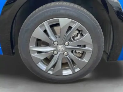 Photo 9 Peugeot 208  e- 136ch Style