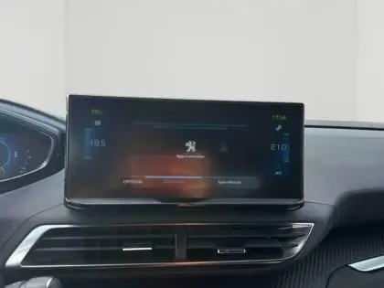Photo 14 Peugeot 3008  Plug-in Hybrid 225ch Active Pack e-EAT8