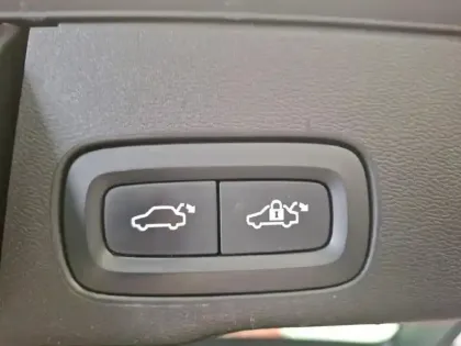 Photo 11 Volvo XC60  T8 AWD Recharge 303 + 87ch Business Executive Geartronic
